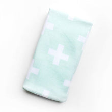 Load image into Gallery viewer, SWISS CROSS | Toddler Knit Blanket

